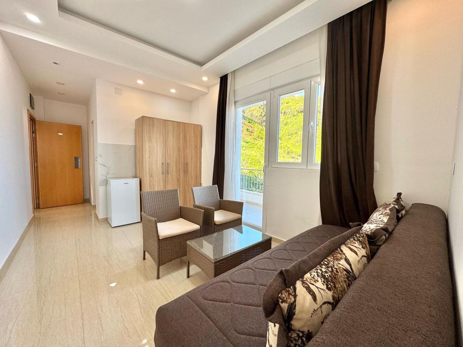 Beachfront Hotel Palma - Jaz Budva Eksteriør billede