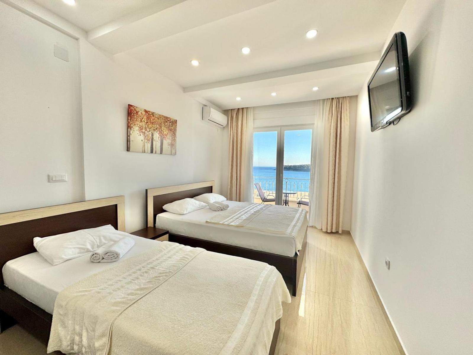 Beachfront Hotel Palma - Jaz Budva Eksteriør billede