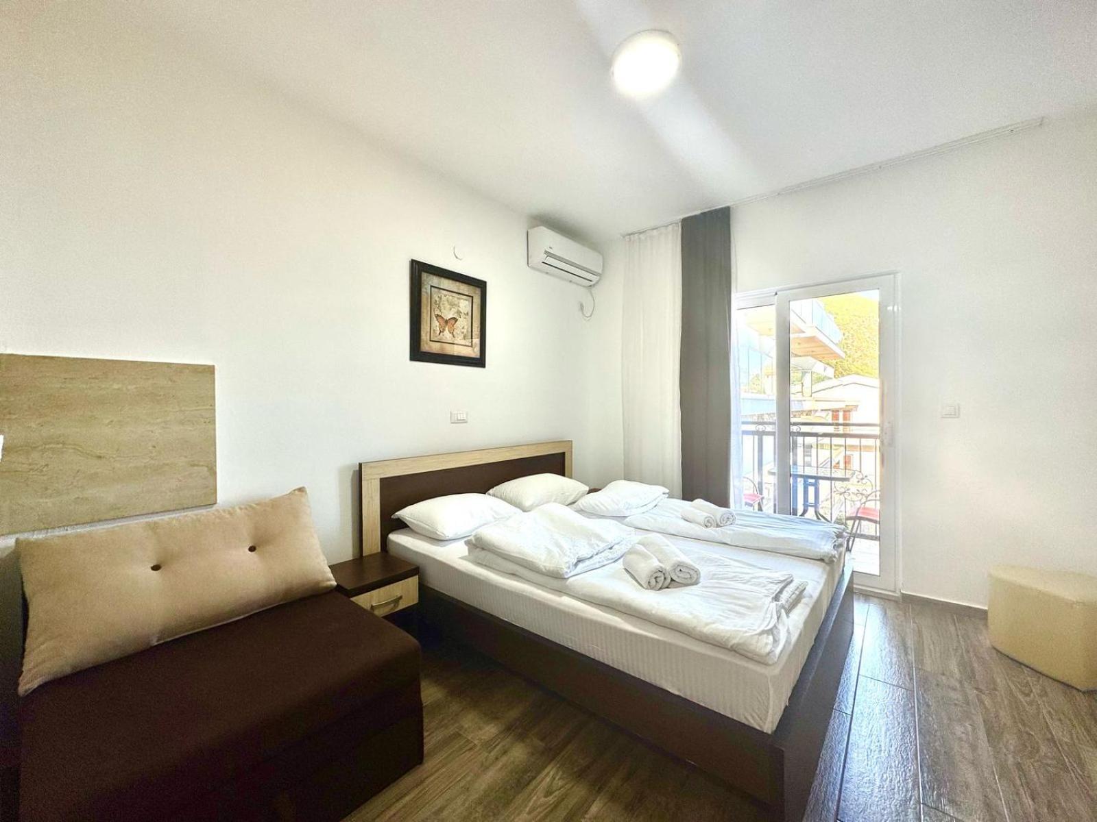 Beachfront Hotel Palma - Jaz Budva Eksteriør billede