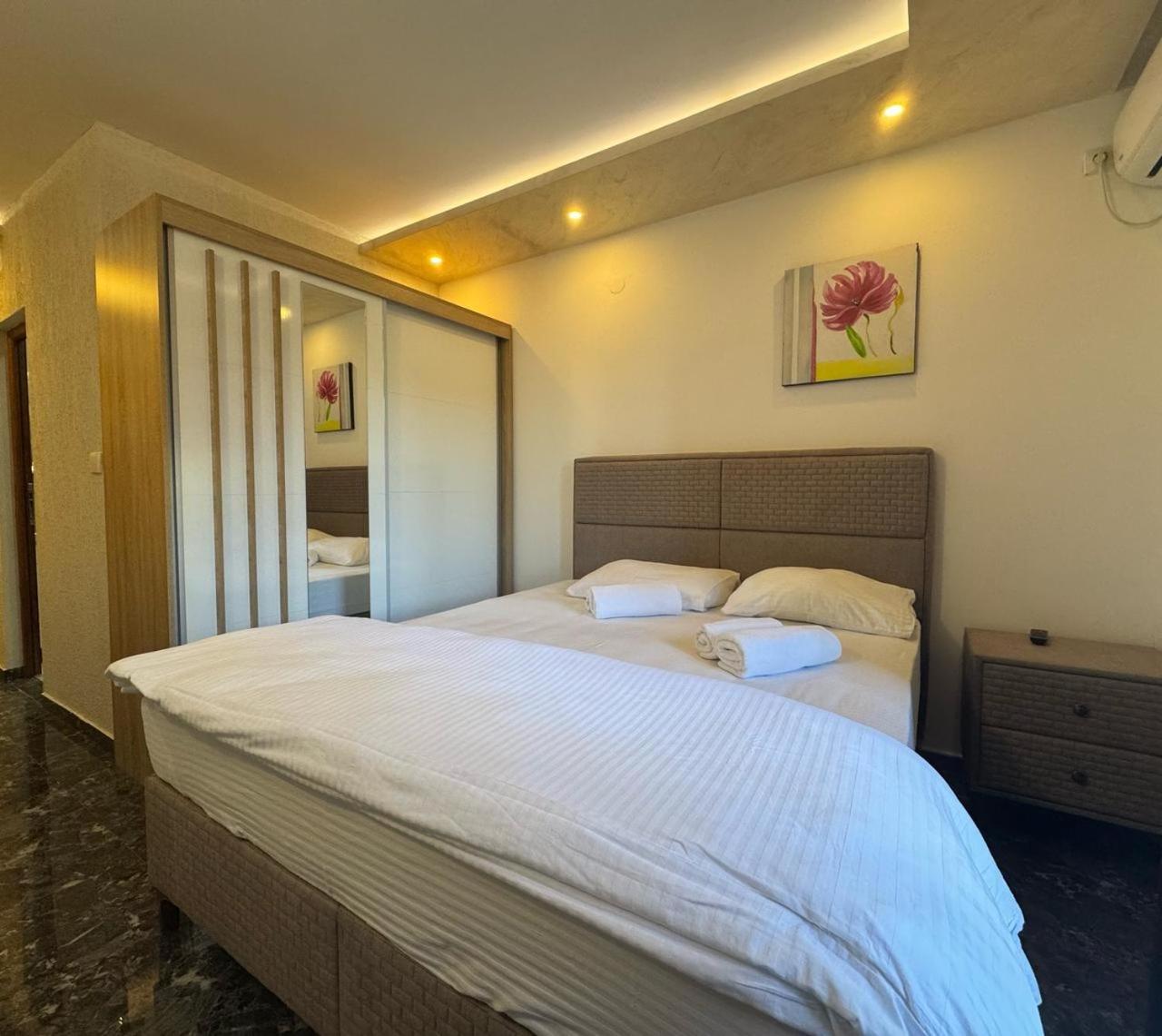 Beachfront Hotel Palma - Jaz Budva Eksteriør billede