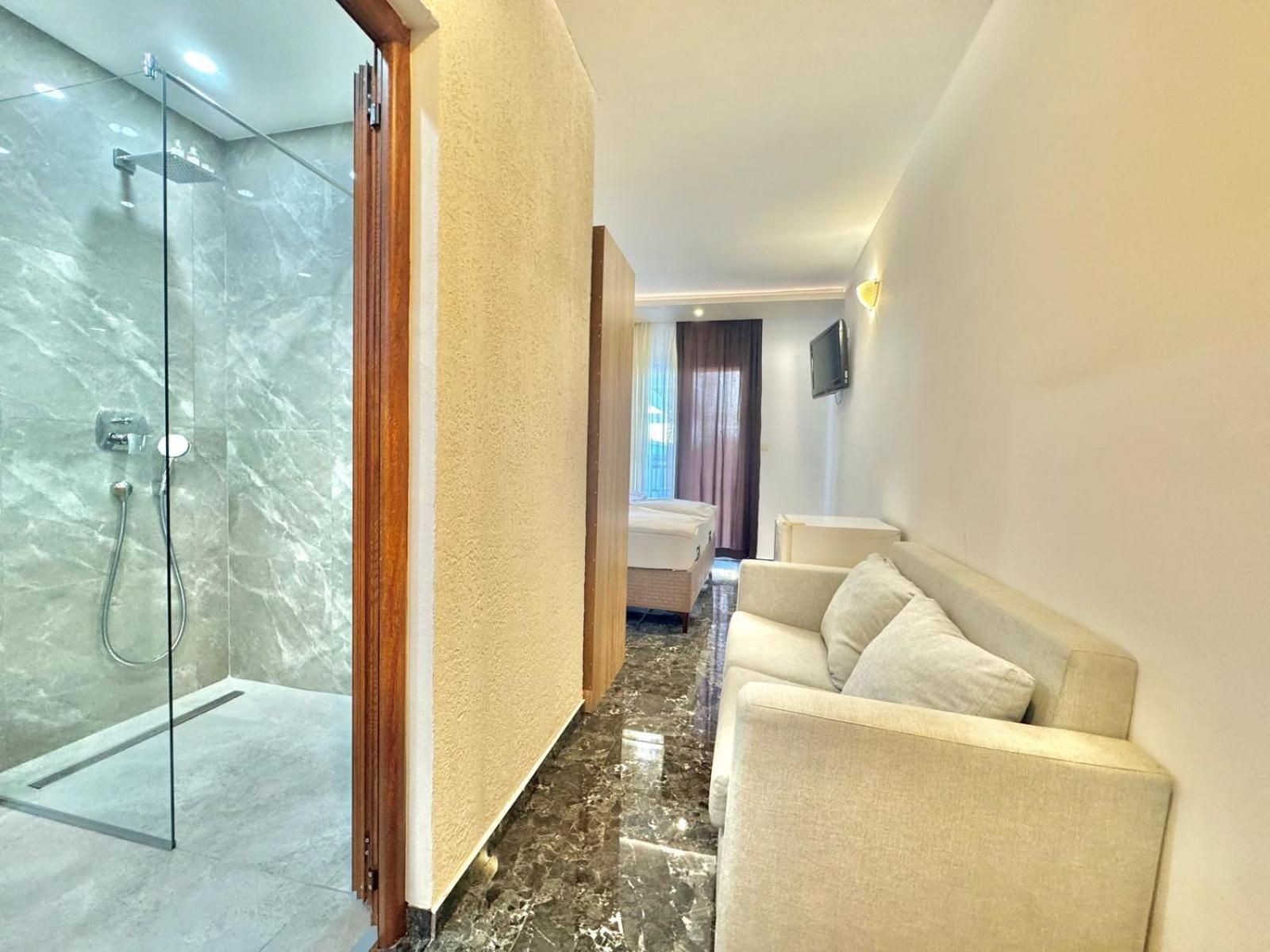 Beachfront Hotel Palma - Jaz Budva Eksteriør billede